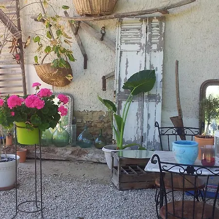 Bed & Breakfast Le Clos De Saint 3*