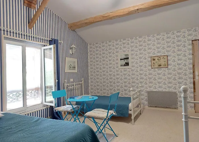 Le Clos De Saint Отель типа 