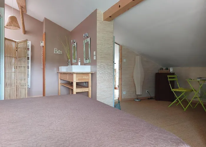 Le Clos De Saint Отель типа 