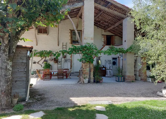 Le Clos De Saint Монтобан